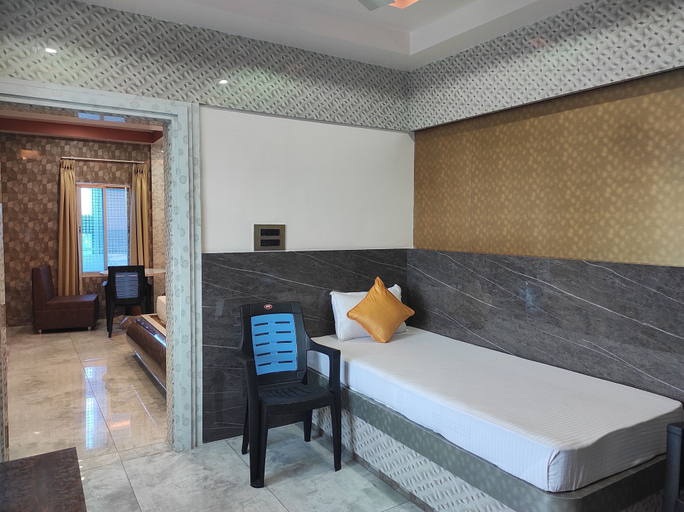 Others 4, Hotel Royal Palace, Nagaon