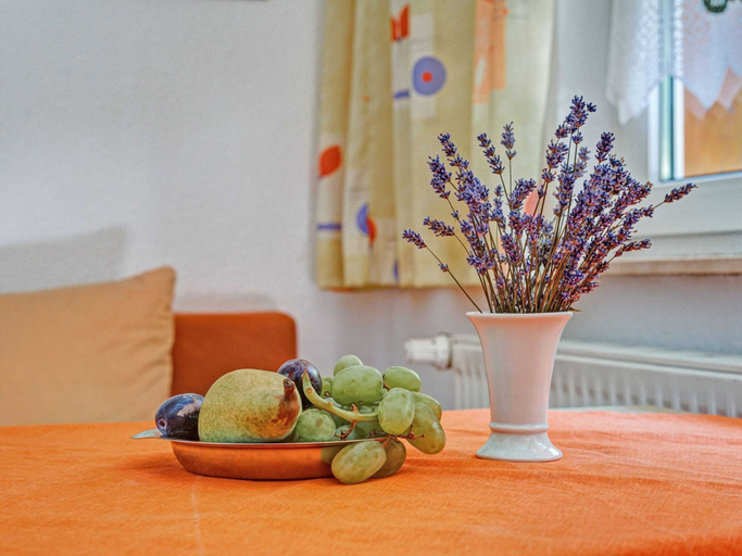 Bedroom 2, Cozy Apartment Near Trails, Hildburghausen