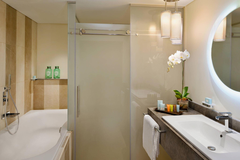 Bathroom 5, Lapita,Dubai Parks & Resorts,Autograph Collection, Dubai