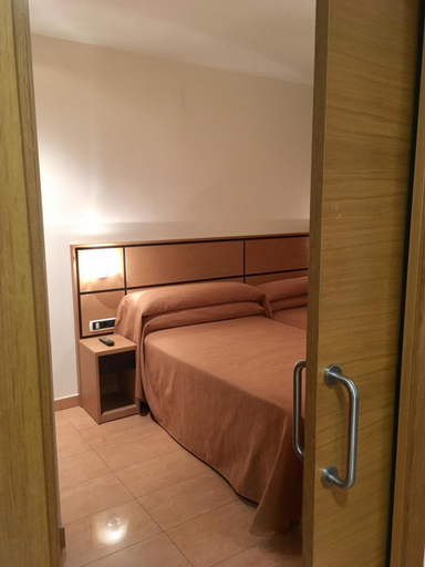 Bedroom 3, Dona Lola, Castellón