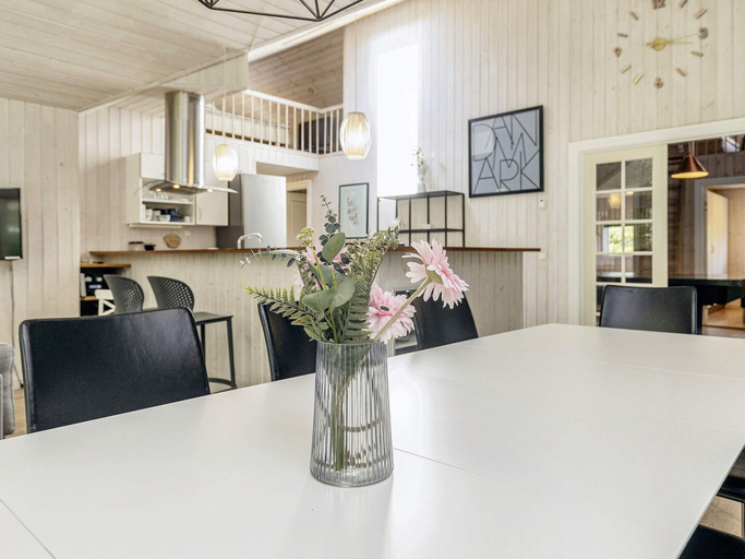 Others 4, 14 Person Holiday Home in Vaeggerlose, Guldborgsund