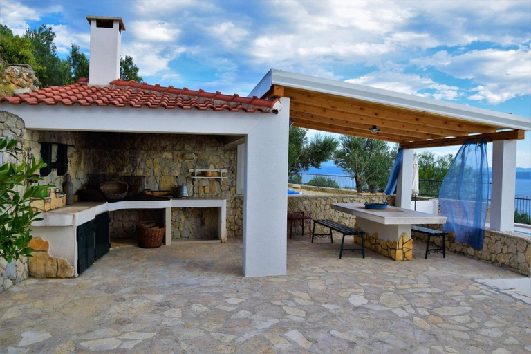 4, Charmy Villa Hill with Pool, Podgora