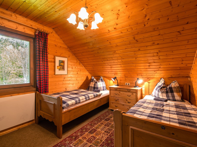 Bedroom 2, Very Spacious, Detached Holiday Home in Carinthia near Skiing & Lakes, Feldkirchen