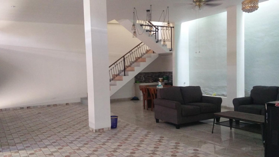 Others 3, ZG Homestay Solo, Solo