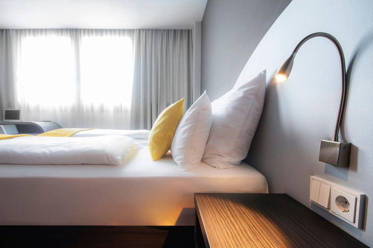 Bedroom 12