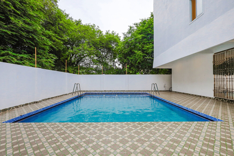 Sport & Beauty 3, Fabhotel Sun Lux Grand Residency, Viluppuram