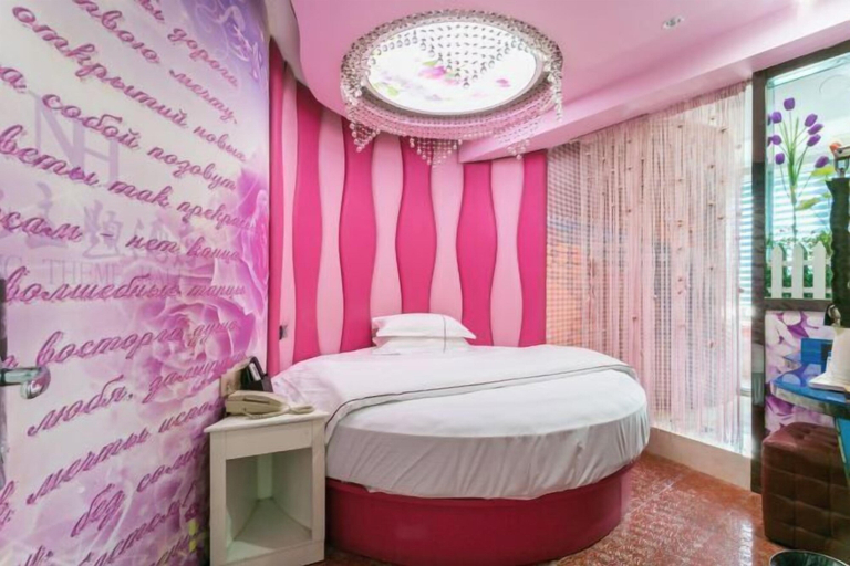 Bedroom 19