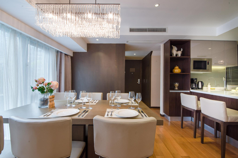 Dining Room 15