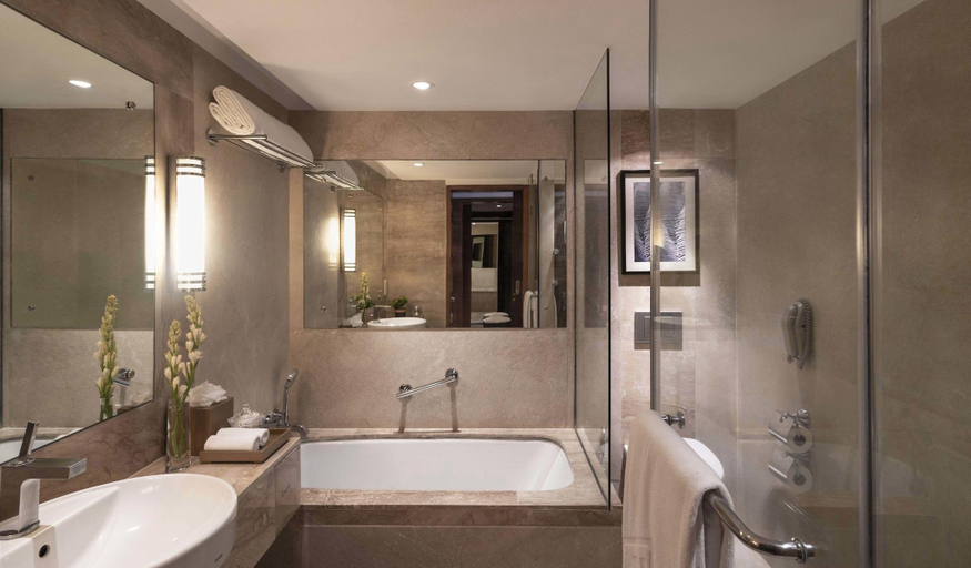 Bathroom 5, Taj Coromandel - Chennai, Chennai