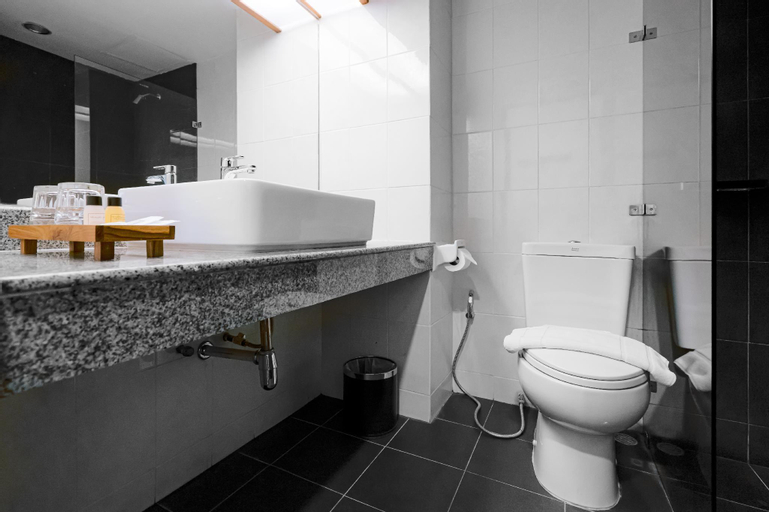 Bathroom 6
