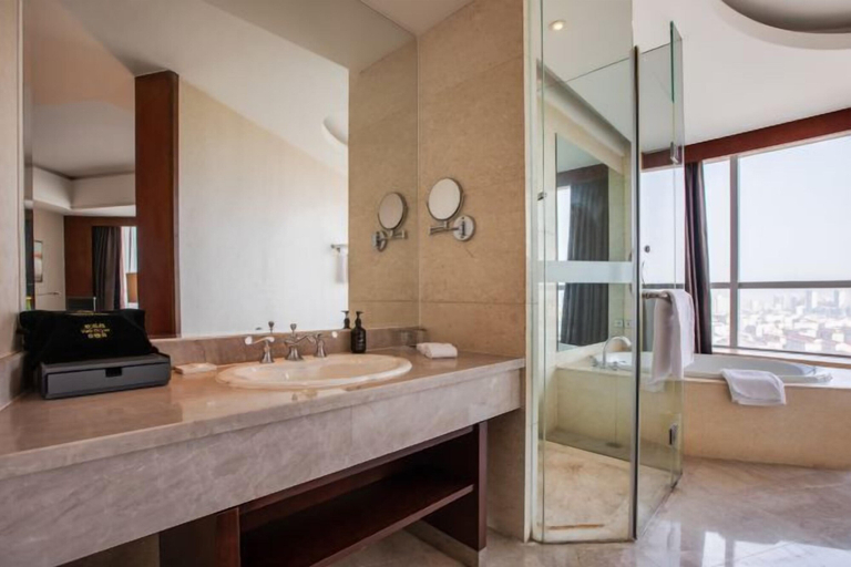 Bathroom, Jurong Yukun MOLTON Hotel, Chuzhou
