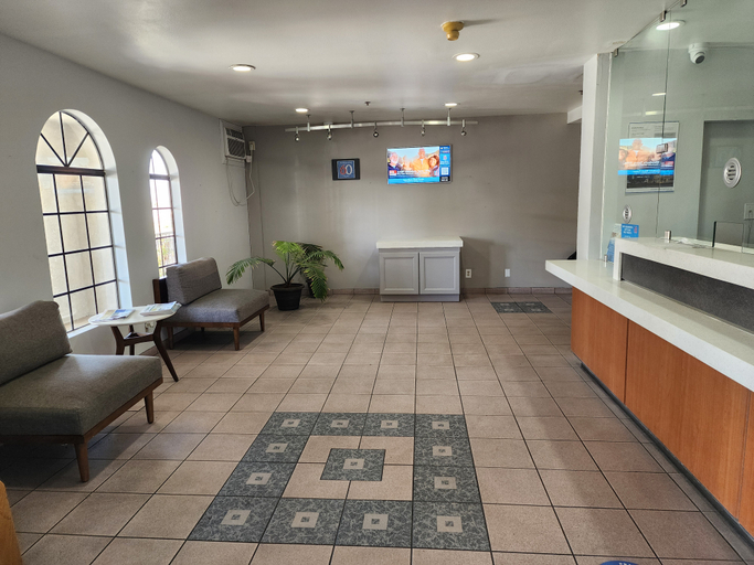 Public Area 5, Motel 6 Barstow, Ca - Lenwood Road, San Bernardino