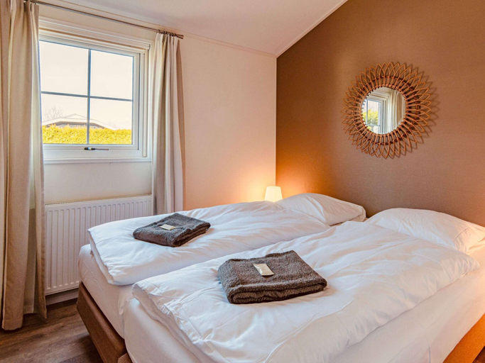 Room 3, Cozy Holiday Home With Terrace, Steenwijkerland