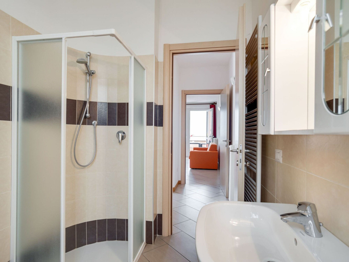 Bathroom 3, Spacious Apartment in Vercana with Hot Tub, Como