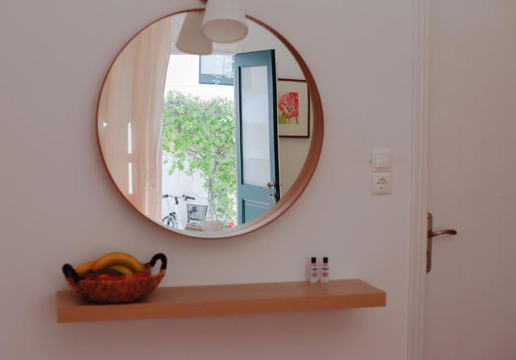 Bathroom 2, Twin House, Attica