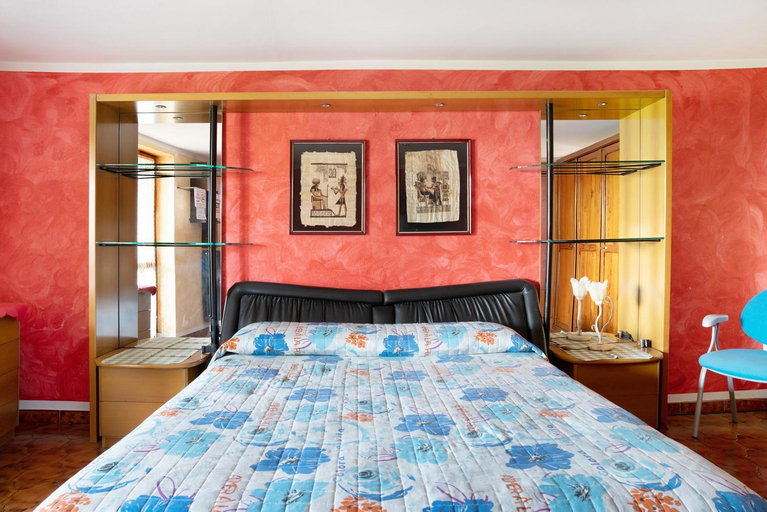 Bedroom 2, Casa Belvedere, Cuneo