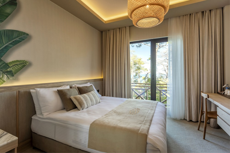 Bedroom 3, Hancioglu Camburnu Orman Evleri & Hotel, Of