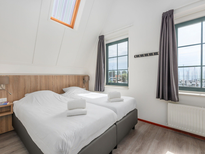 Bedroom 4, House in Volendam With Marina View, Edam-Volendam