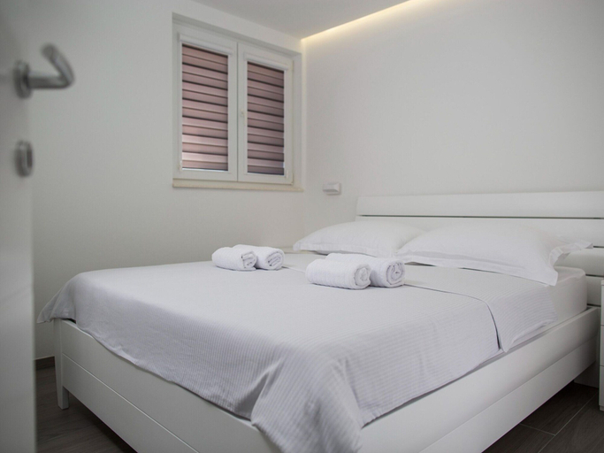 Bedroom 3, Lavish Apartment in Imotski near Blue Lake, Imotski