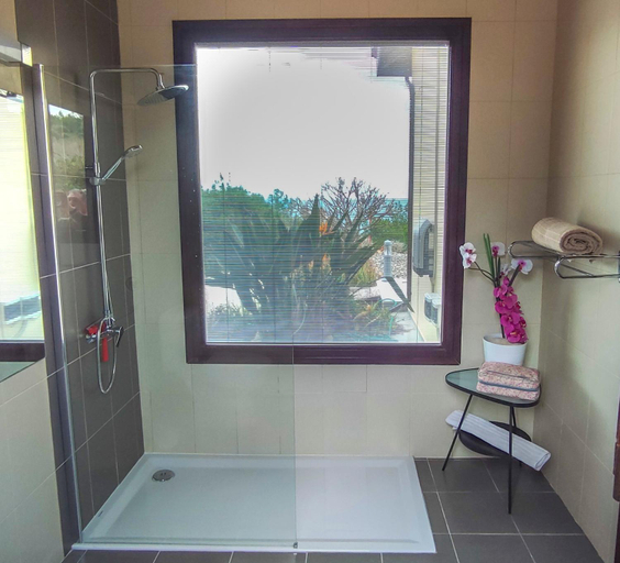 Bathroom, Pine and Olive Seahouse