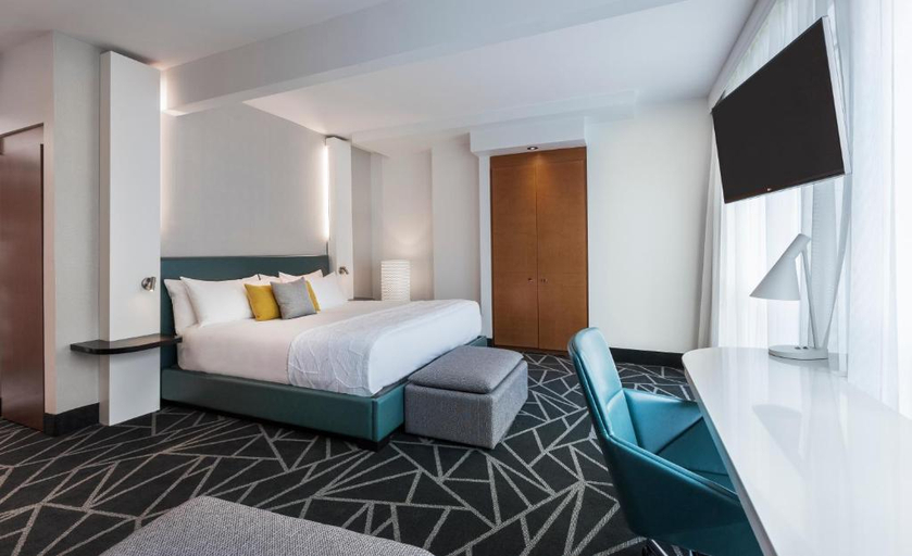 Bedroom 3, Warwick Le Crystal, Montréal