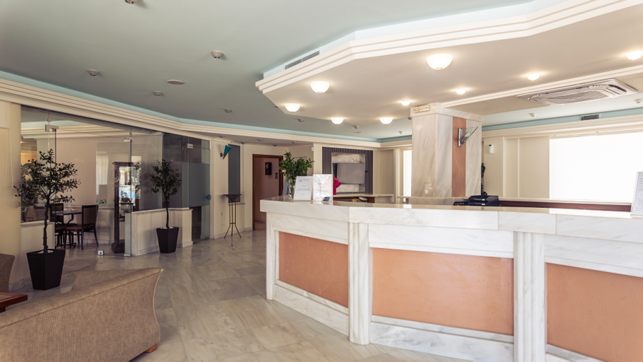 Public Area, Chrispy Beach Resort, Agia Marina, Crete