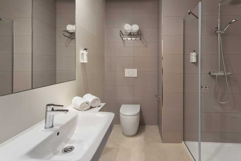 Bathroom 4, B&B Hotel Almeria Vicar, Almería