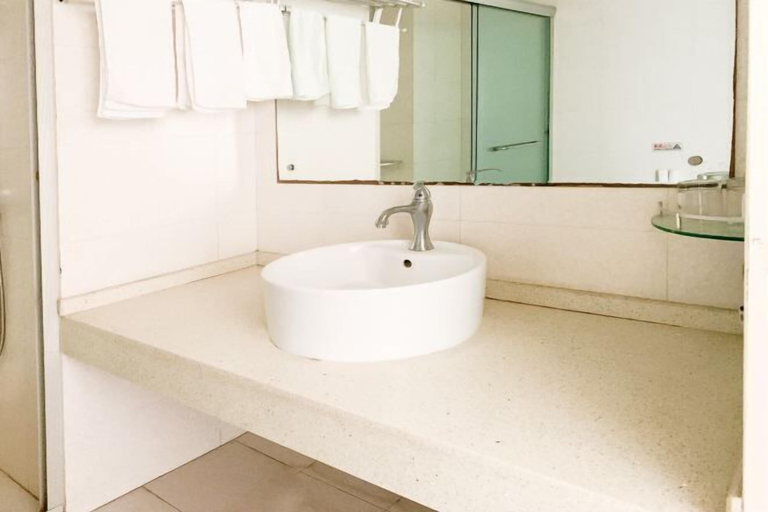 Bathroom 3, Ningbo Sunshine Yiran Hotel, Ningbo