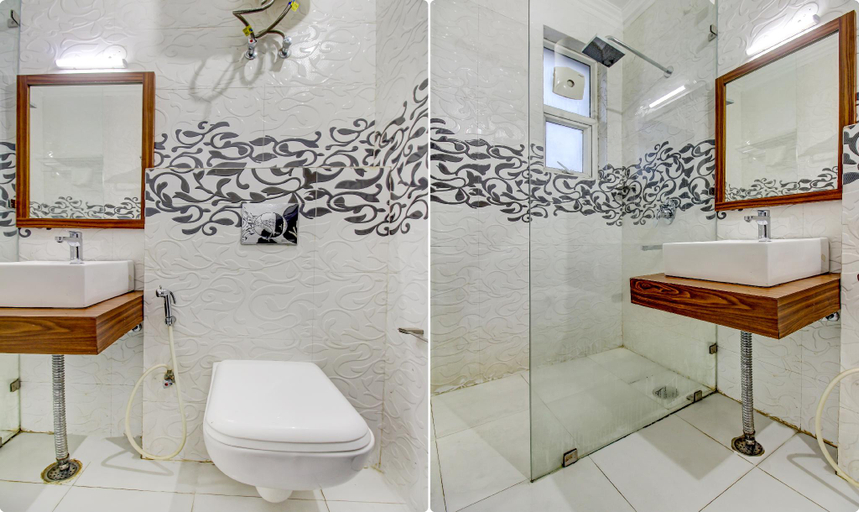 Bathroom 4, Treebo M2M Residency Sector 46, Gurgaon