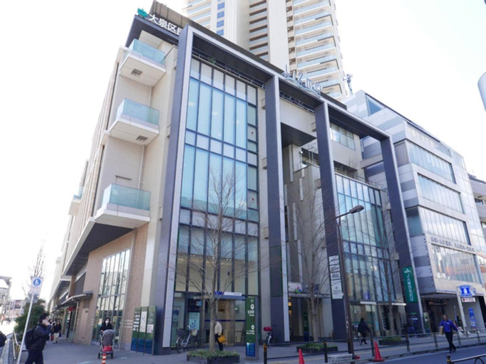 Exterior 3