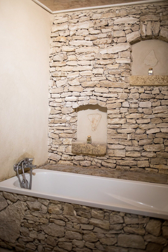 Bathroom 3, In Provence Hôtel, Bouches-du-Rhône