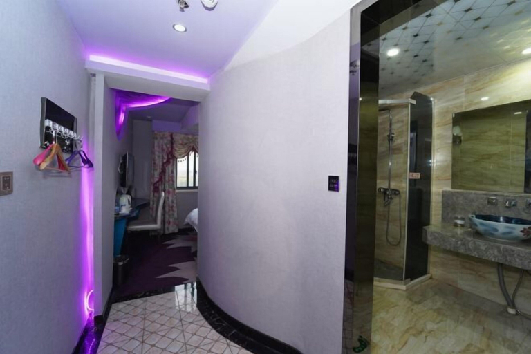 Bathroom 5