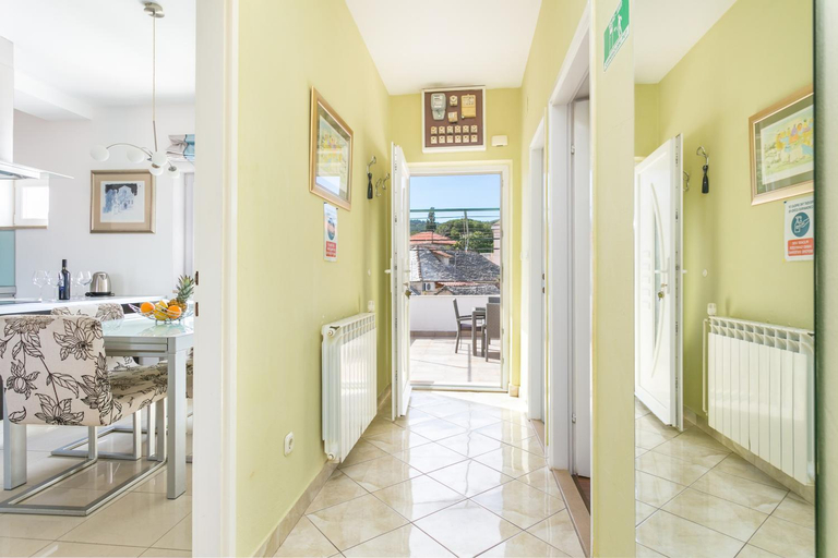 Others 3, Apartments by the sea Supetar, Brac - 20134, Supetar