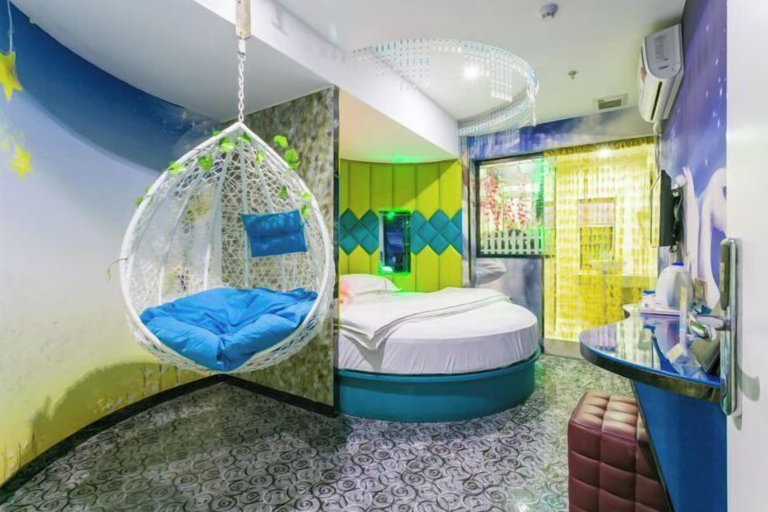 Bedroom 15