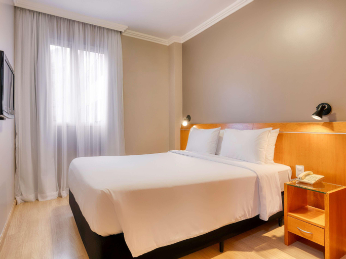 Bedroom 12