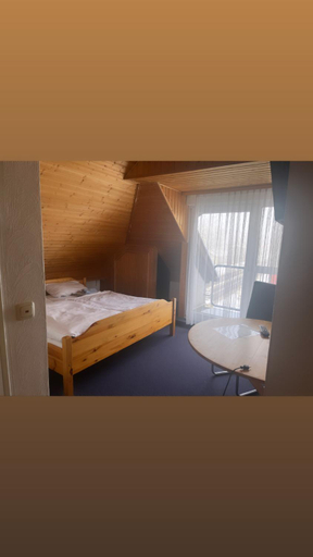 Bedroom 3, Hotel / Gaststatte Jonen‘s Eck, Düren
