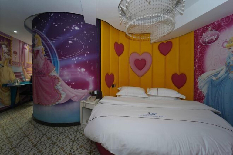 Bedroom 12