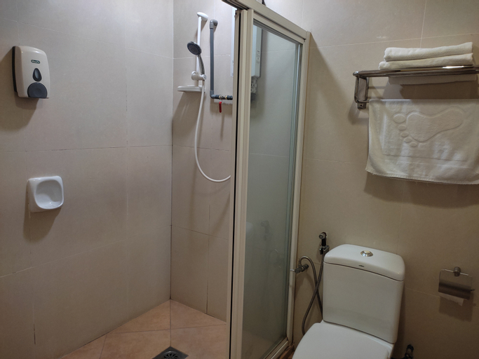 Bathroom 6