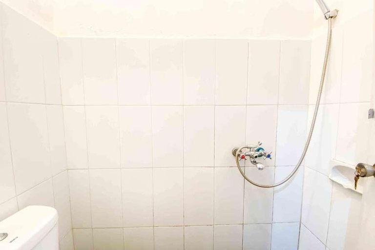 Bathroom 7