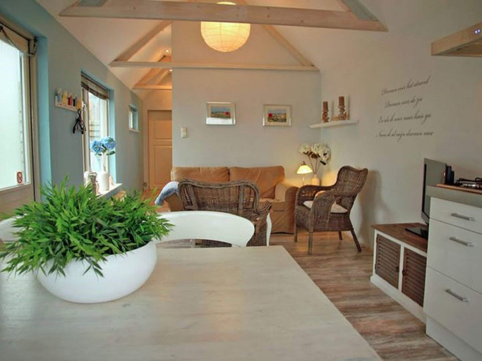 Bedroom 3, Holiday Home in Egmond Near the Beach, Bergen