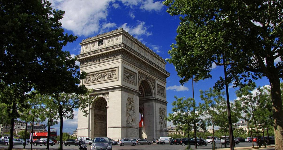 Gorgeous Paris Eiffel Tower / Champs Elysées, Paris