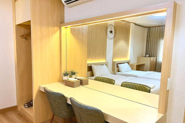 Bedroom 12