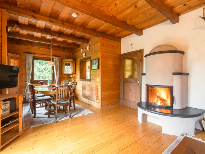 Others 5, Very Spacious, Detached Holiday Home in Carinthia near Skiing & Lakes, Feldkirchen