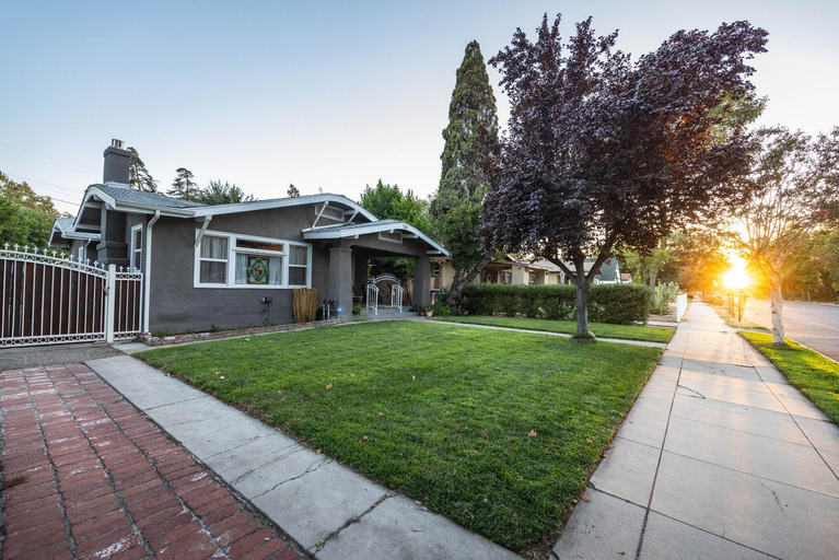 Others 5, 738 E Yale, Fresno