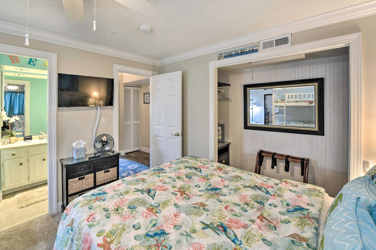 Bedroom 2, Palmetto Dunes Villa w/ Deck & Lagoon Views!, Beaufort