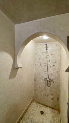 Bathroom 4, Kasbah erg chebbi, Errachidia