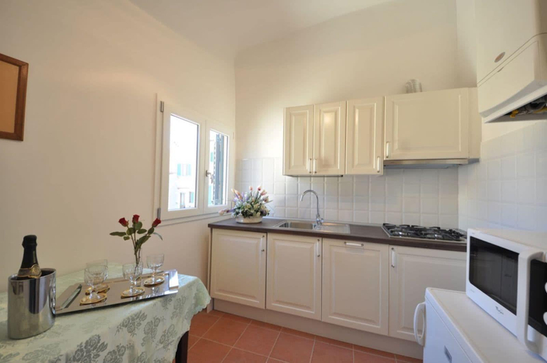 Others 3, Sirio Apartment, Florence