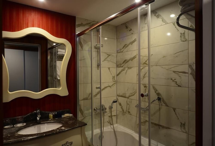 Bathroom 4, Vikingen Infinity Resort and Spa, Alanya