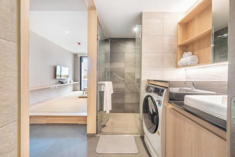 Bathroom 2
