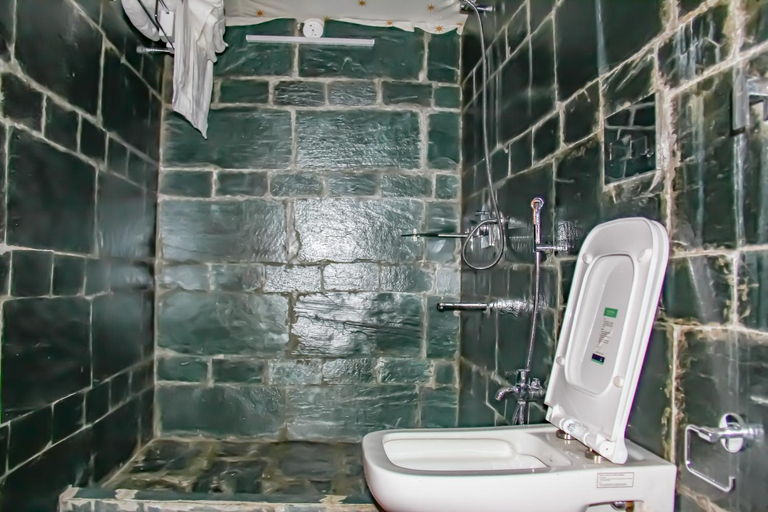 Bathroom 2, CBB - Camp Bir Billing, Kangra